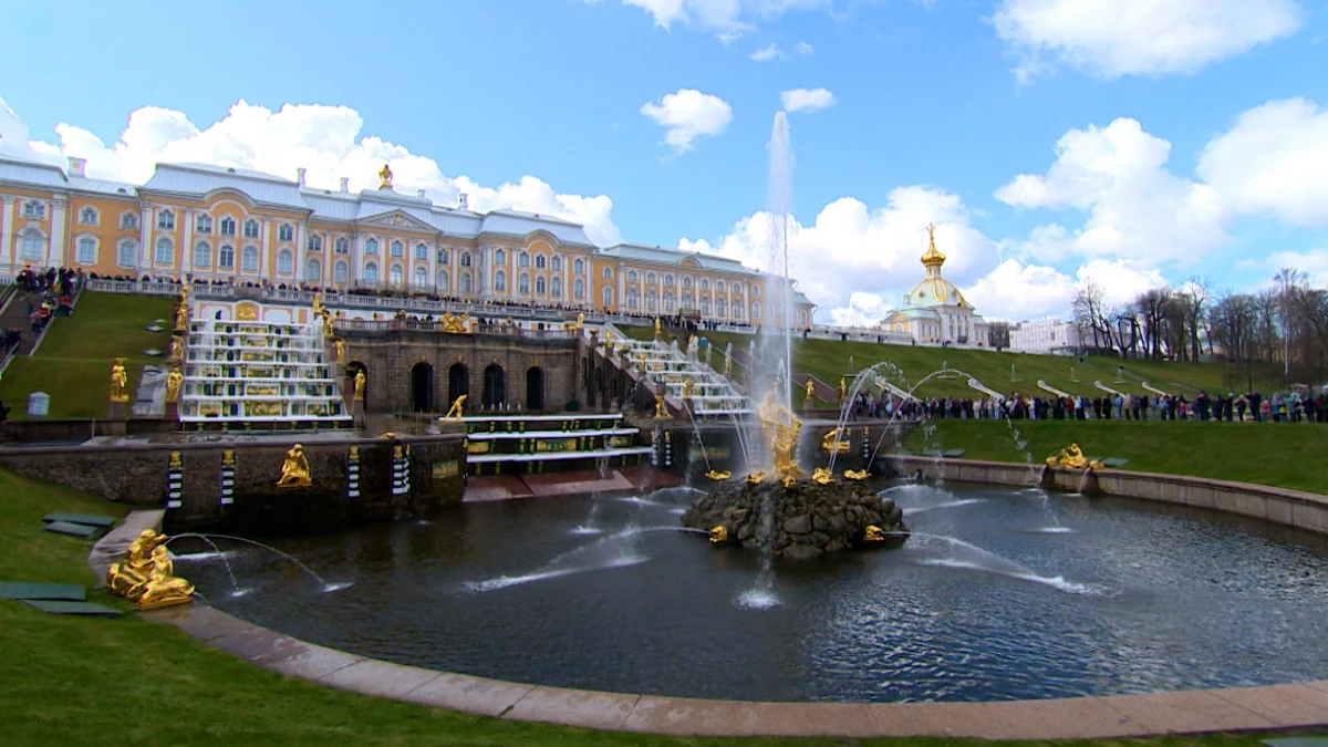 Александр Беглов: 20 августа – 304 года со дня первого пуска фонтанов и каскадов Петергофа - tvspb.ru