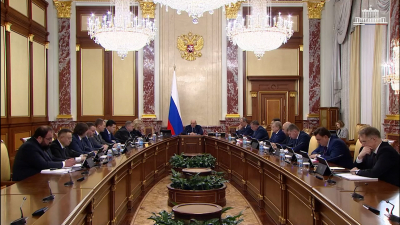 Кабмин выделит 1 млрд рублей на создание 13 кластеров подготовки кадров