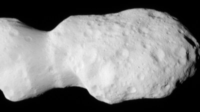 Зонд NASA «Люси» сфотографировал астероид странной формы