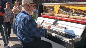 Кино и песни Ленинграда. Мажорный рок-н-ролл