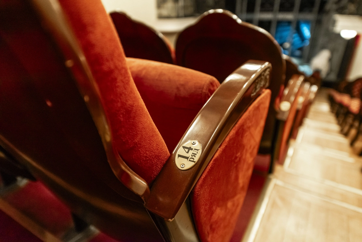 В Театре «На Литейном» покажут премьеру спектакля «Три сестры» - tvspb.ru