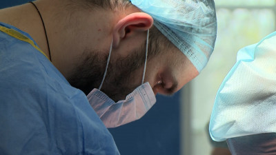 Редкую и технически сложную операцию на позвоночник проводят в НИИ Фтизиопульмонологии Минздрава России