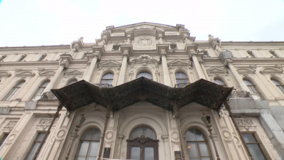 Александр Беглов: Город начал разработку проекта реставрации фасадов и крыши Ново-Михайловского дворца на Дворцовой набережной