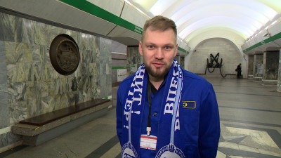 Петербуржец Алексей Захаров поздравил футбольный клуб «Зенит» с юбилеем