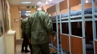 Первых весенних призывников, которые будут служить в Ленобласти, отправили в части