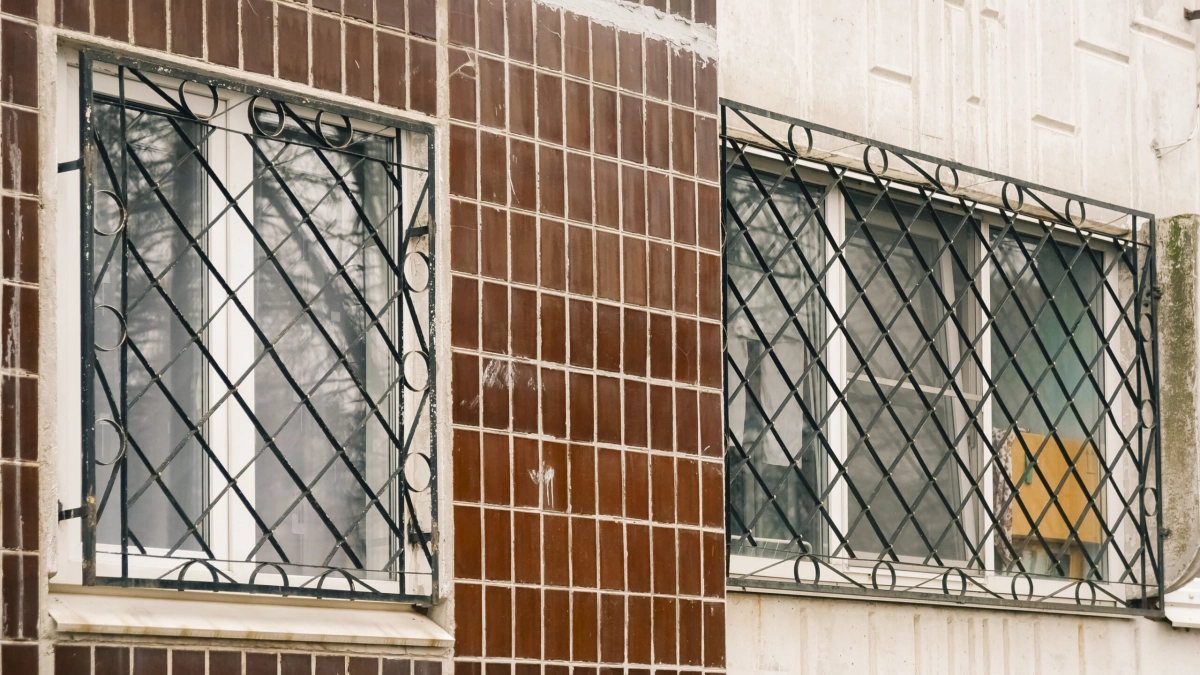 Как вымыть окна к Пасхе и не повредить стеклопакет — советы эксперта Мясищевой - tvspb.ru