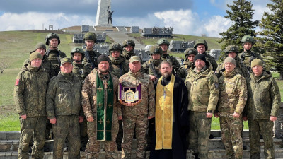 Военнослужащим группировки войск «Центр»  передали точную копию иконы «Спаса Нерукотворного»