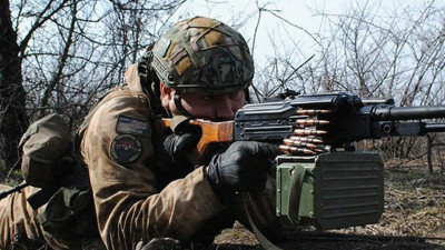 «Моня» уже восемь месяцев служит на должности пулемётчика в штурмовом отряде