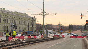 Будет сложно, но нужно: Троицкий мост закрыли для движения автомобилей до июня