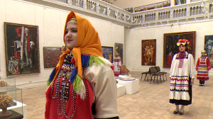 «Весна 2025»: День художника отмечают большой выставкой и показом мод в Санкт-Петербургском союзе художников