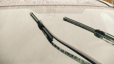 Петербуржец погасил долг в 500 тысяч рублей после ареста BMW