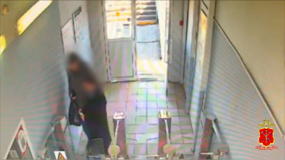 Полицейские задержали пожилого мужчину по подозрению в насилии над подростком