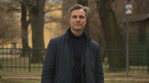 «Россия у нас одна»: встречаем утро с руководителем мужского хора Сретенского монастыря Андреем Полторухиным