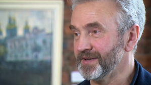 Художник, дающий возможность прогуляться по тихим дворика Петербурга: Анатолий Лобынцев отмечает юбилей