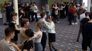 «Весна Победы»: танцевальный марафон в ЦПКиО к 80-летию Победы