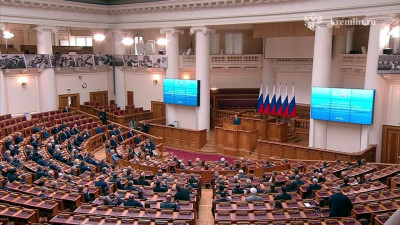 Владимир Путин в Петербурге принимает участие во встрече с членами Совета законодателей при Федеральном Собрании