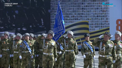 Впервые в Параде Победы на Дворцовой площади приняли участие казаки Северо-Западного казачьего общества