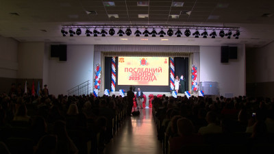 В петербургских школах прозвенят последние звонки для 27 тысяч выпускников