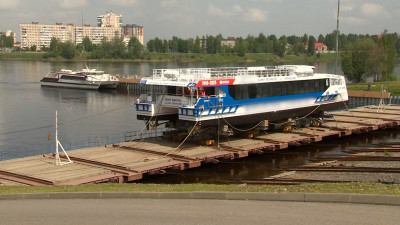 Пассажирский флот Петербурга пополнит скоростной катамаран «Форт Обручев»