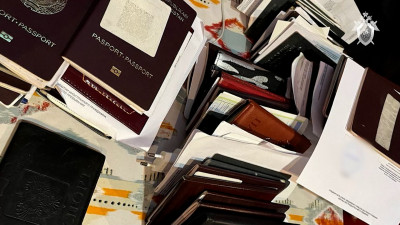 В Петербурге накрыли офисы, где мигрантов нелегально ставили на учёт