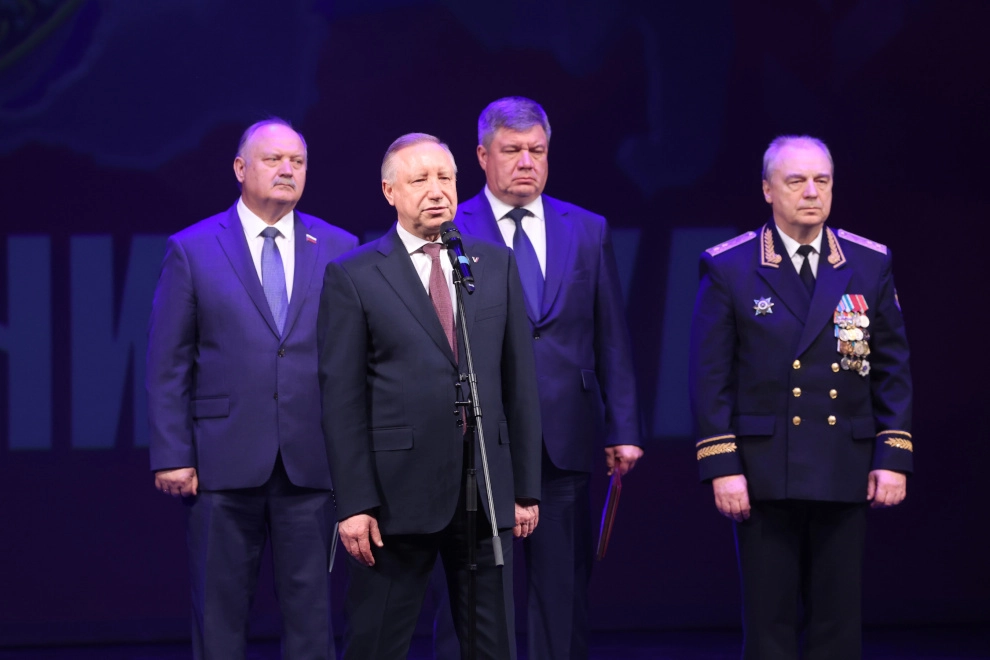 Александр Беглов: Пограничники с честью несут знамя героических предков, во все времена защищавших Петербург-Ленинград – форпост России на Северо-Западе - tvspb.ru