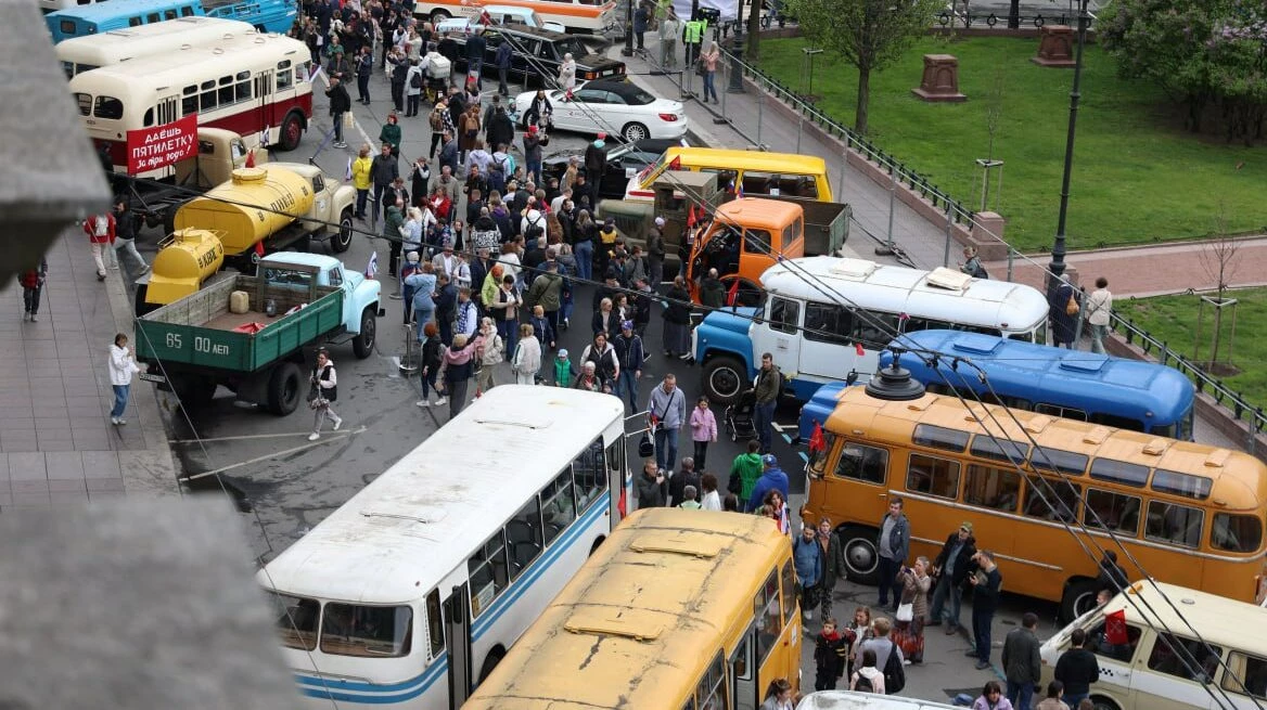 «ТранспортФест» в Петербурге посетили больше 125 тысяч человек - tvspb.ru