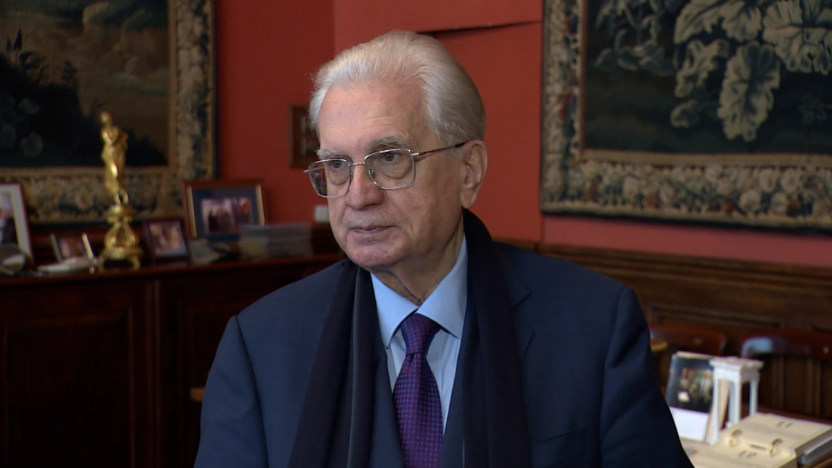 2 октября Михаил Пиотровский прочтет лекцию «Восток в Эрмитаже» в Лектории Эрмитажа - tvspb.ru