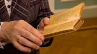 В Дубровскую школу вернулся уникальный сборник стихов Державина: книга редкая и с историей