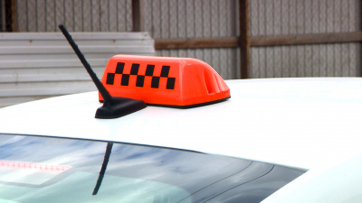 Владимир Путин подписал закон о требованиях к уровню локализации автомобилей такси