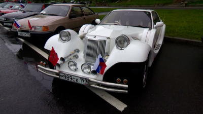 На «Транспортфесте» показали машины будущего и ретро-автомобили