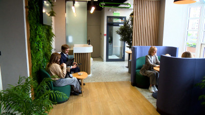 Банковское обслуживание будущего: на проспекте Энгельса открылся первый в Петербурге смарт-офис банка ДОМ.РФ