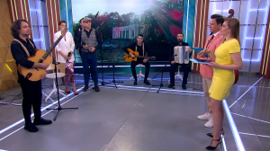 Музыка белых ночей, мостов и прогулок до утра