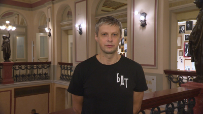 Актер БДТ имени Г. А. Товстоногова Андрей Феськов поздравил футбольный клуб «Зенит» с юбилеем