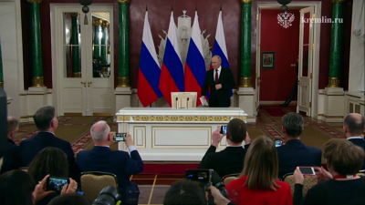 Владимир Путин: За три дня объявленного Россией прекращения огня было предпринято пять целенаправленных попыток нападения на российскую границу