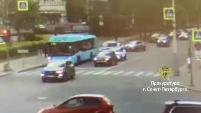 В Петербурге будут судить водителя за наезд на пешехода: ДТП попало на видео