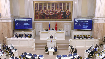 В ближайшие годы в Петербурге откроются пять новых мостов через Неву