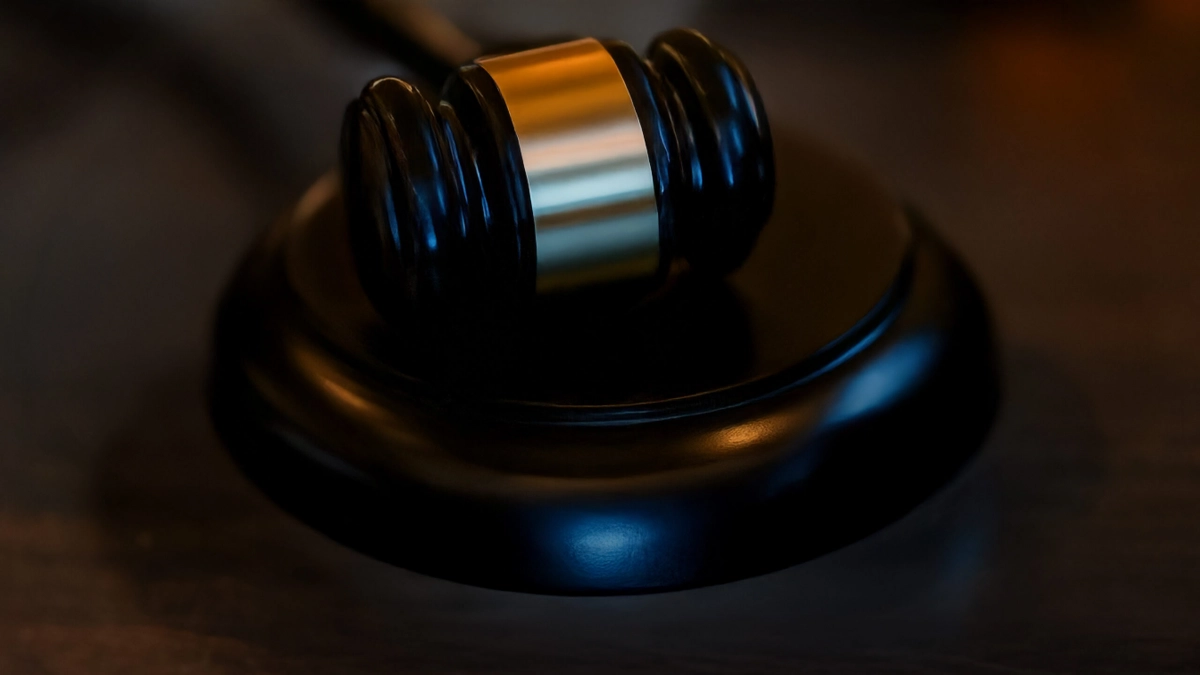 Петербуржца, «объявившего в розыск» президента, отправили лечиться в психиатрическую больницу - tvspb.ru