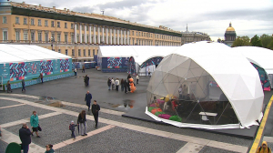 На Дворцовой площади стартовал 20-й Санкт-Петербургский книжный салон