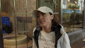 «Всё как у зверей»: суперзвезда соцсетей, блогер Евгения Тимонова приехала в гости в Ленинградский зоопарк