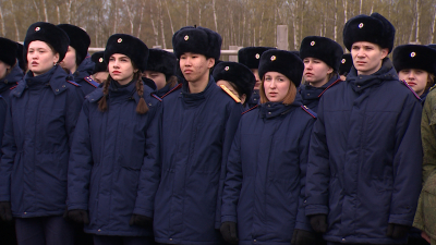 В Шуваловском сквере стартовал 12-й этап всероссийской патриотической эстафеты СК России