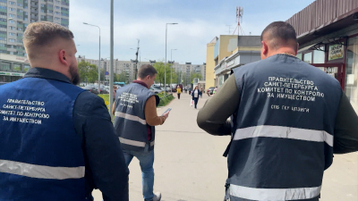 На Купчинской улице демонтировали торговый павильон за нарушение условий договора