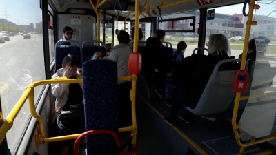 Для ветеранов и блокадников проезд в общественном транспорте Петербурга 7, 8 и 9 мая будет бесплатным