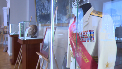 В Президентской библиотеке открылась выставка к 80-летию Великой Победы