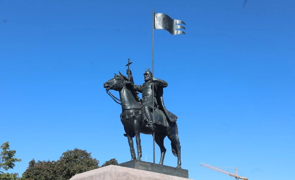 Александр Беглов: Памятник Александру Невскому в Мариуполе – символ неразрывной духовной связи между Петербургом и Донбассом - tvspb.ru