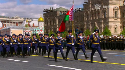 Парадные расчёты 13 иностранных государств прошли торжественным маршем по Красной площади
