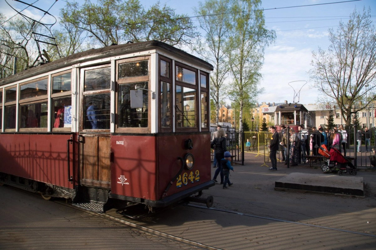 8 мая в Петербурге пройдет трамвайная экскурсия «Давайте скажем что-то о Победе…» - tvspb.ru