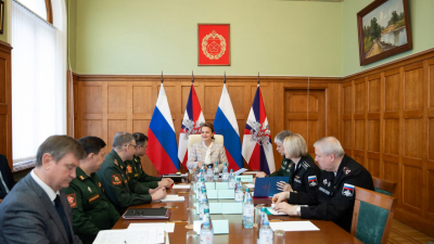 Анна Цивилева проверила работу военного комиссариата Санкт-Петербурга