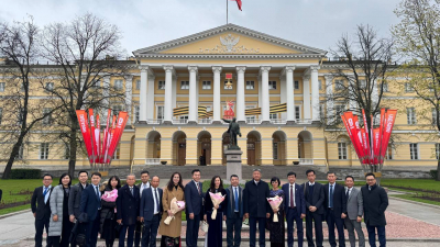 Петербург и Ханой стали городами-побратимами