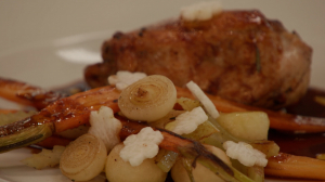 Дачные традиции. Кролик с весенним гарниром и соусом демиглас из овощей