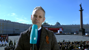 Дворцовая площадь перед юбилейным парадом